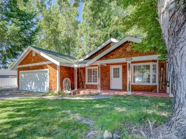 404 Mountain View Dr, Mount Shasta, CA 96067