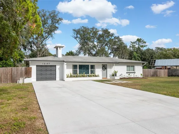 12107 Midlake Dr, Tampa, FL 33612
