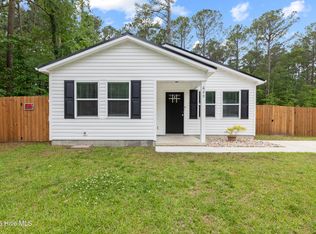 629 Walnut Dr, Jacksonville, NC 28540