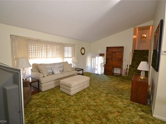 5th image of 22200 Sandalwood Rd