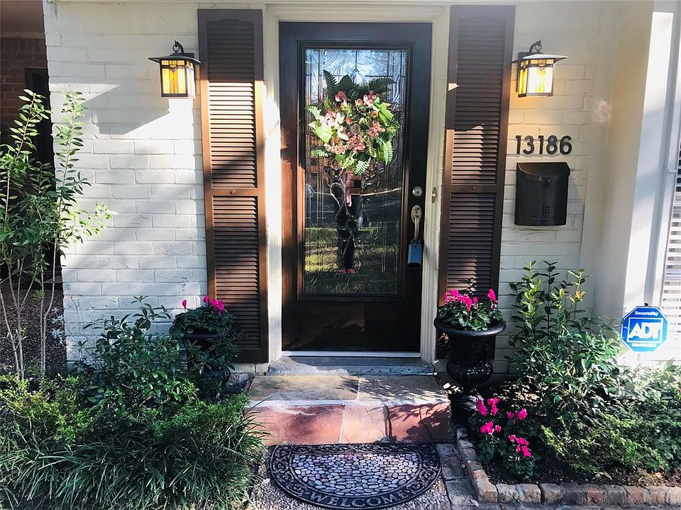 1st image of 13186 Trail Hollow Dr
