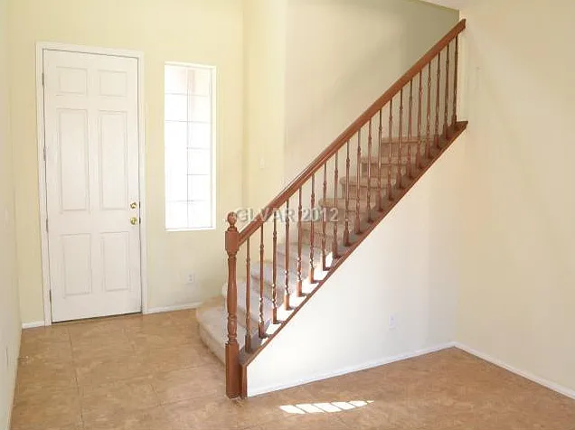8350 S Pioneer Way — Photo 5