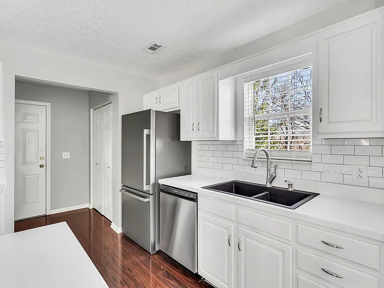 121 Deer Ridge Ln — Photo 21