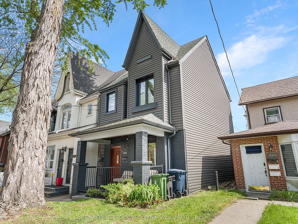 1st image of 209 Maria St