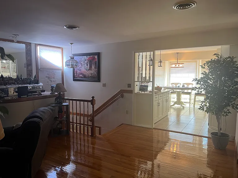 342 Suttons Ln — Photo 6