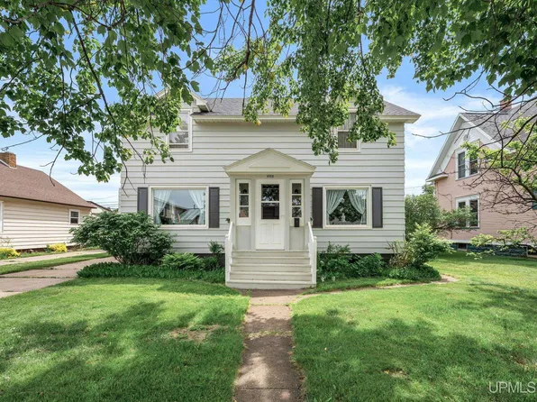 1008 Baldwin Ave, Negaunee, MI 49866