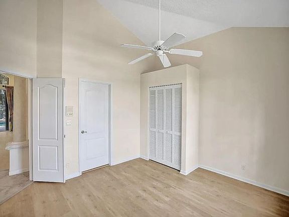 4th image of 9119 Baybury Ln