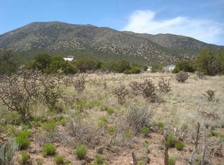 17 Skyview Rd, Edgewood, NM 87015