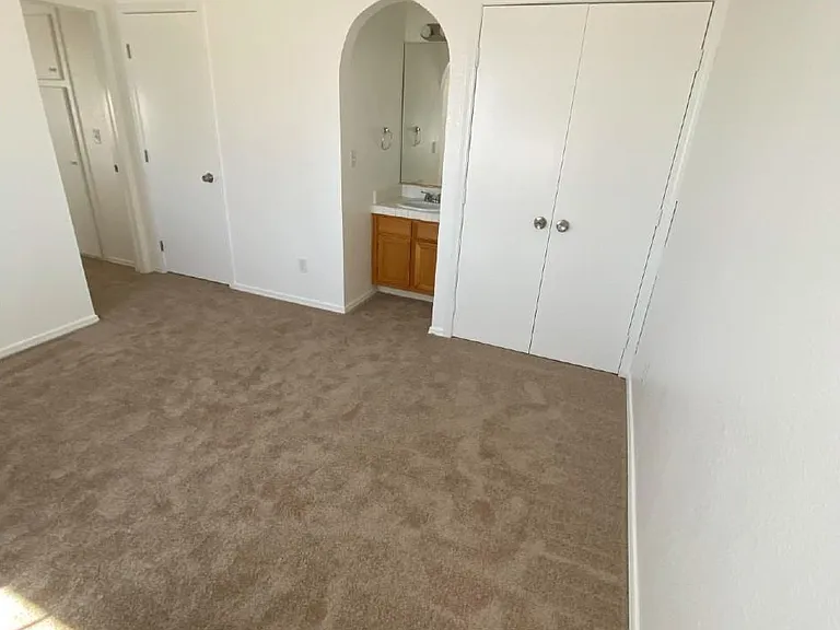 1559 Courtney Place — Photo 28