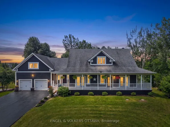 6881 Sparkling Lake Way, Ottawa, ON K4P 1R7