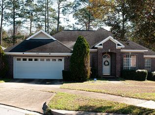 9925 Hampton Ct, Mobile, AL 36695