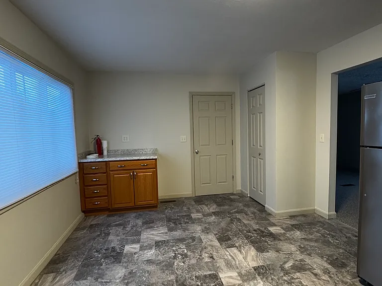 1830 Sharon St — Photo 7