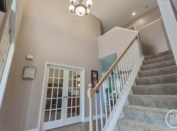 5th image of 215 Langlois Dr SE
