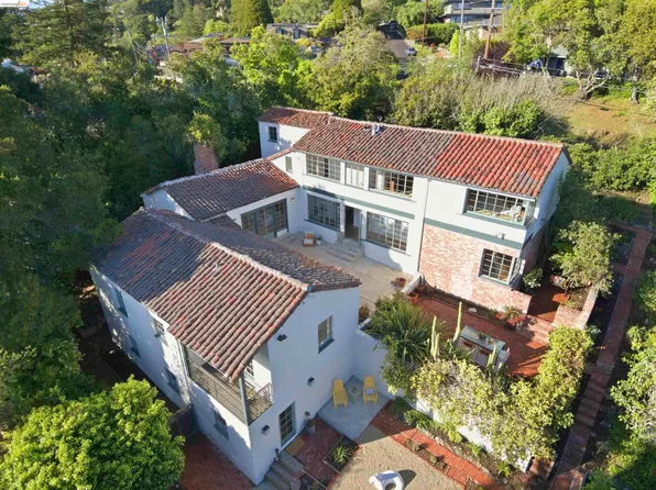 44 Highgate Rd, Kensington, CA 94707