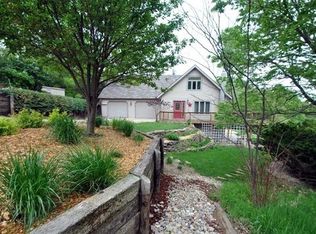 139 Madison Dr, Yankton, SD 57078