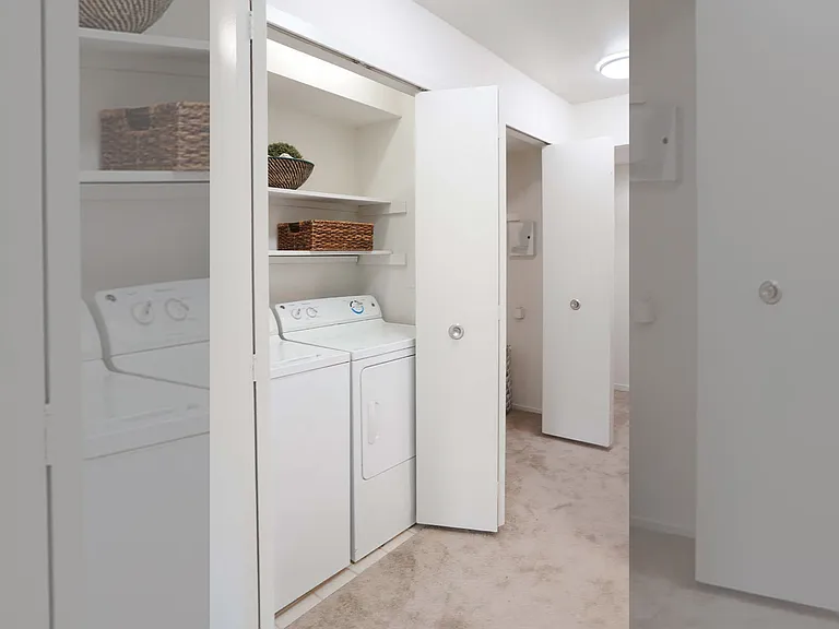 2396 Leslie Cir — Photo 44