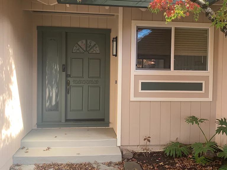 5753 Reynaud Ct — Photo 3