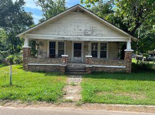 415 Hickory St, Hope, AR 71801