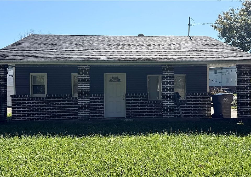 1st image of 3203 McGuffey Rd