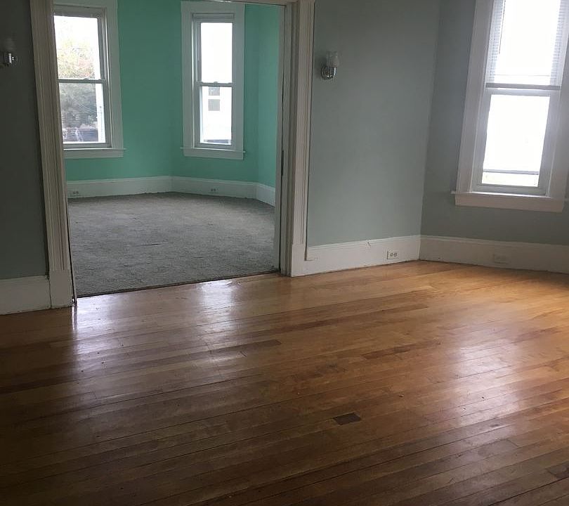 1st image of 376 Dubuque St Fl 2