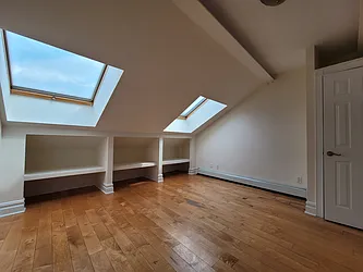Rented by Julien Aractingi, LREB