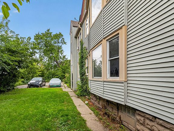 5th image of 2335 N 16th St