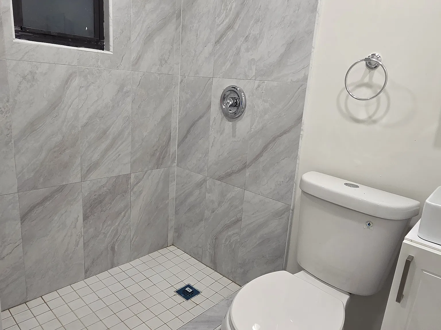 1 bed, $1,250 — Photo 4