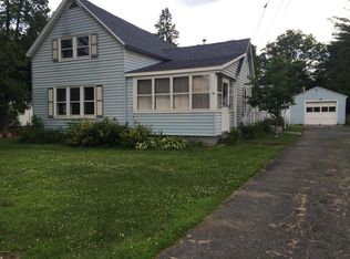 38 Quarry Crossing St, Hudson Falls, NY 12839