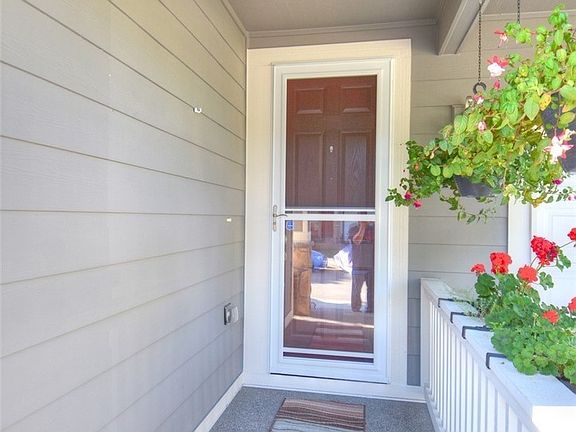 2nd image of 5226 56th Ave SE