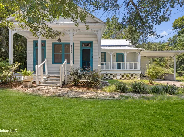 1325 Harrison Rd, Gulfport, MS 39507