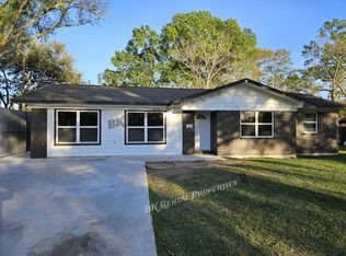 1108 N 3rd St, Silsbee, TX 77656