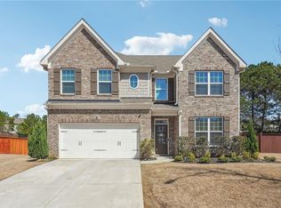 84 Royalty Ln, Hiram, GA 30141