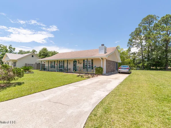 103 Spanish Cv, Waveland, MS 39576