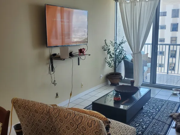 2655 Collins Ave APT 1710, Miami Beach, FL 33140