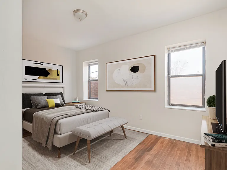 710 Franklin Ave #3 — Photo 5