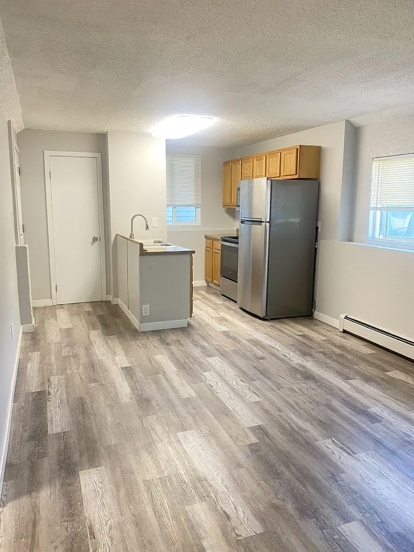 2115 4th Avenue - D — Photo 1