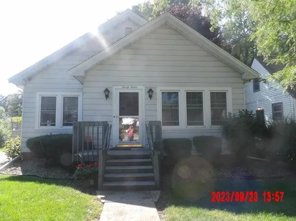 2012 Monroe St, La Porte, IN 46350