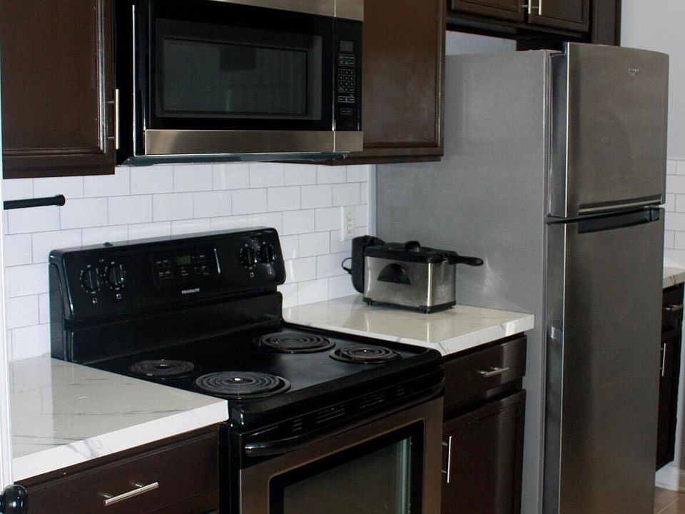 1st image of 7990 BAYMEADOWS Road E #530