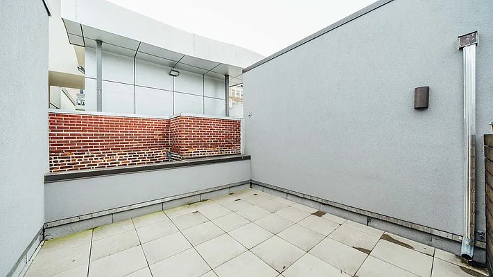 Rented by Nooklyn NYC LLC | media 54