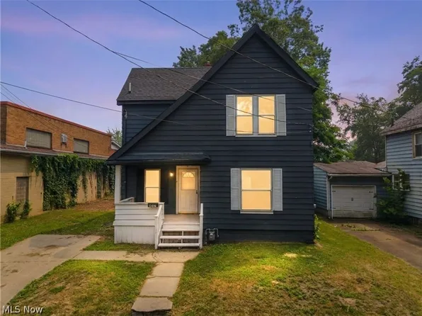 497 Madison St, Conneaut, OH 44030