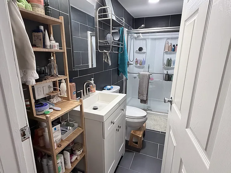 31 Clark St #1 — Photo 11