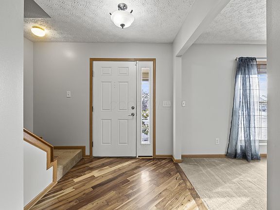 2nd image of 533 Hunnicut Dr