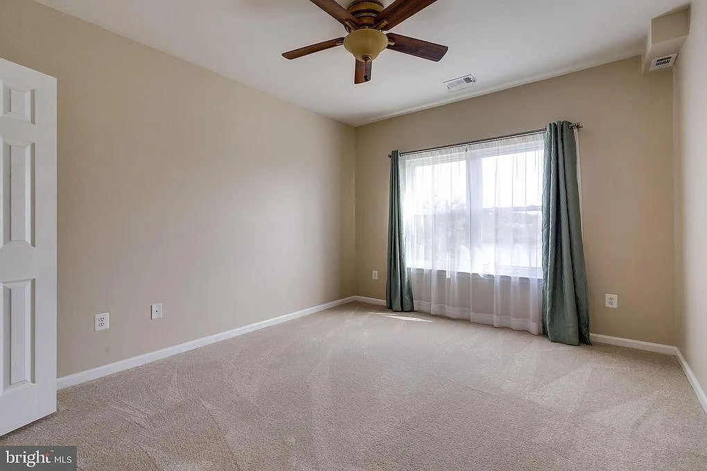 6561 Grange Ln — Photo 3