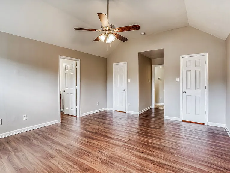 8238 Fuqua Gardens Dr — Photo 12
