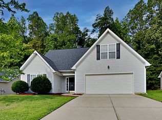 712 Hawthorn Ridge Dr, Whitsett, NC 27377