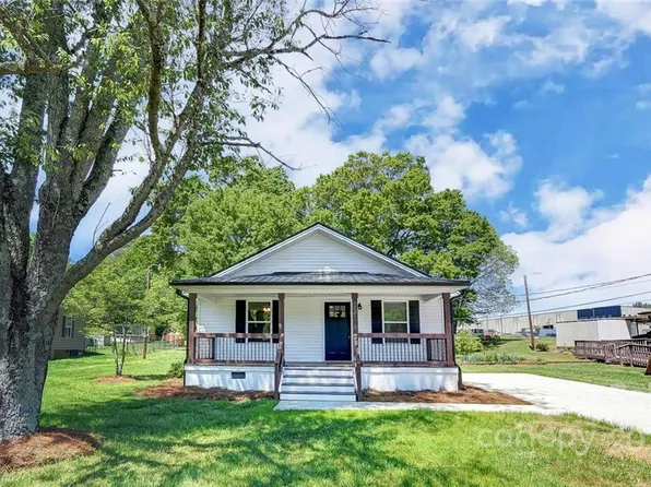 1211 E Catawba St, Belmont, NC 28012