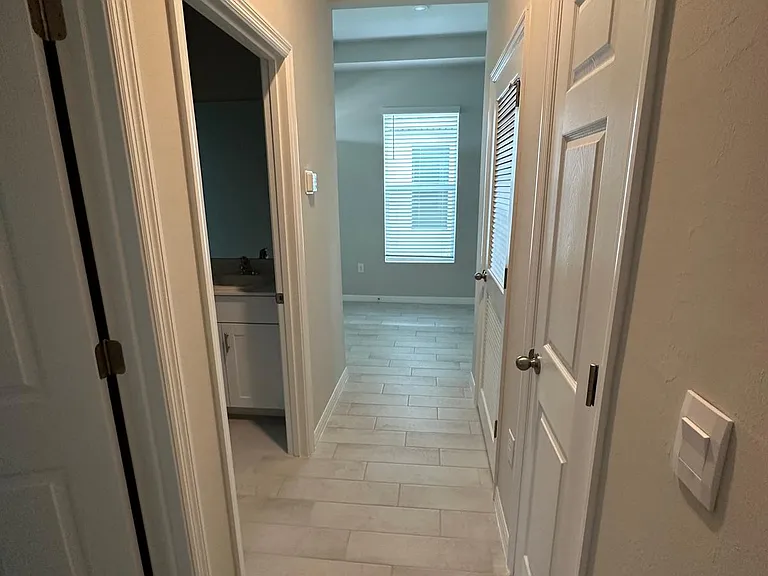 826 Friendship Cir — Photo 11