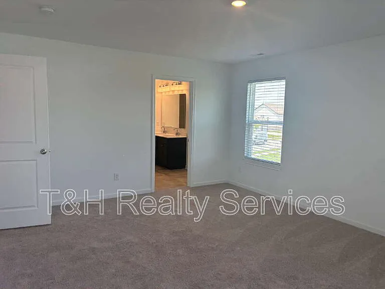 354 N Grand Oak Dr — Photo 18