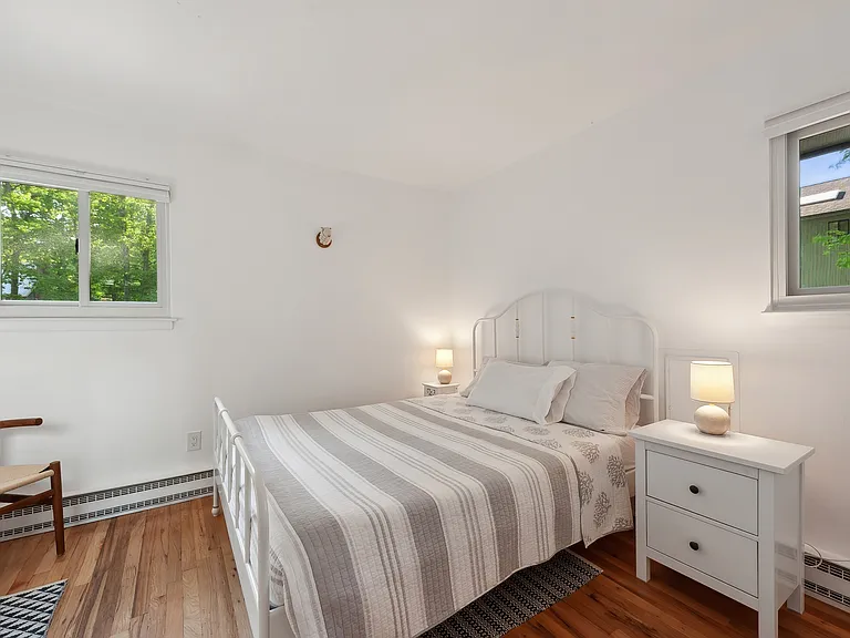 230 Norfolk Dr — Photo 16