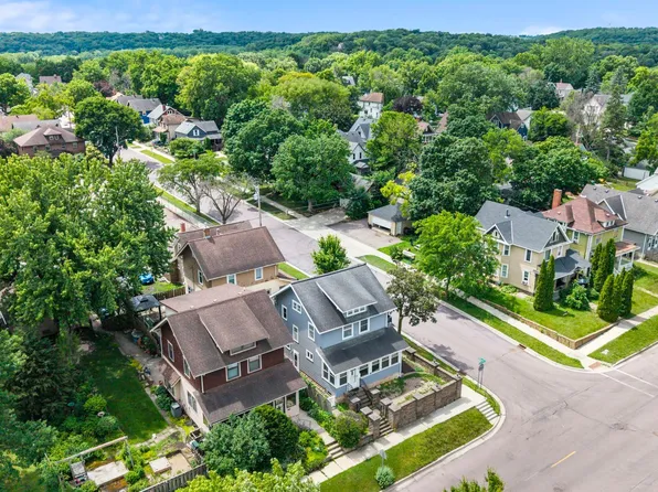 229 W Pleasant St, Mankato, MN 56001
